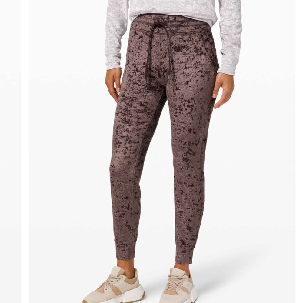 Lululemon Ready to Crush Jogger in French Press